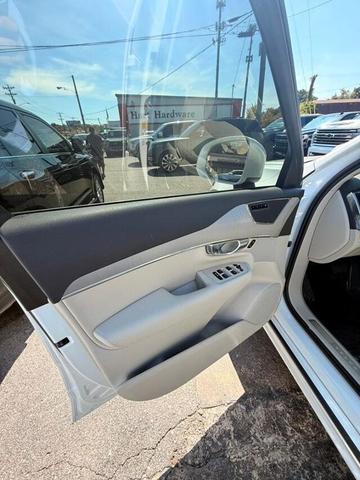 Photo of 2024 Crystal White Metallic Volvo XC90