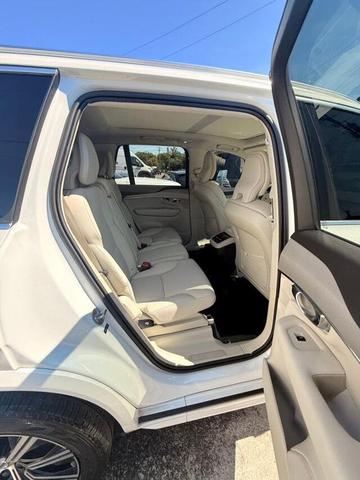 Photo of 2024 Crystal White Metallic Volvo XC90