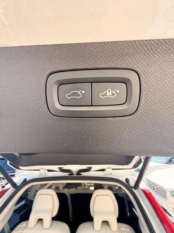 Photo of 2024 Crystal White Metallic Volvo XC90