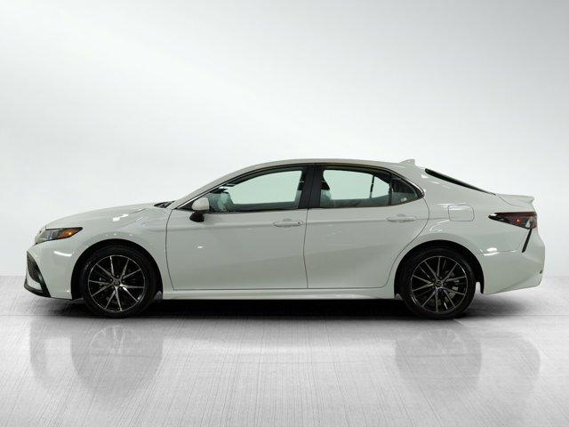 Photo of 2024 Gray Toyota Camry