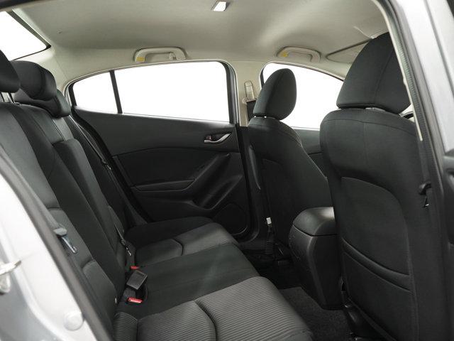 Photo of 2015 Liquid Silver Metallic Mazda Mazda3