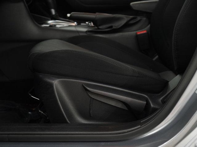 Photo of 2015 Liquid Silver Metallic Mazda Mazda3