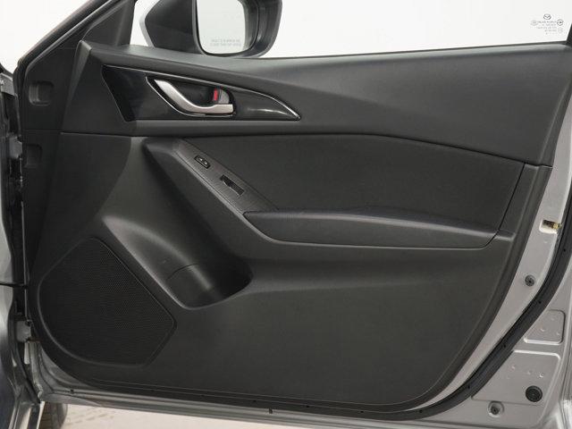 Photo of 2015 Liquid Silver Metallic Mazda Mazda3