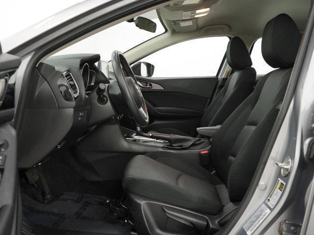 Photo of 2015 Liquid Silver Metallic Mazda Mazda3