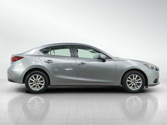 Photo of 2015 Liquid Silver Metallic Mazda Mazda3