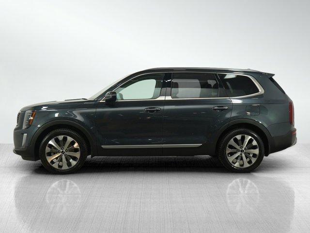 Photo of 2020 Gravity Gray Kia Telluride