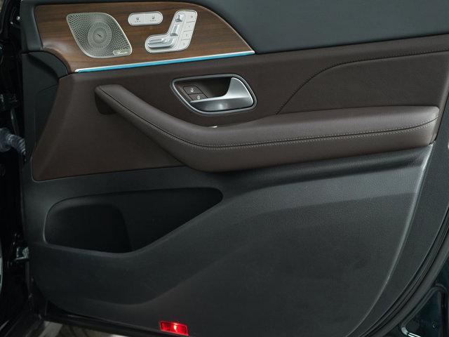 Photo of 2023 Black Mercedes-Benz GLS 450