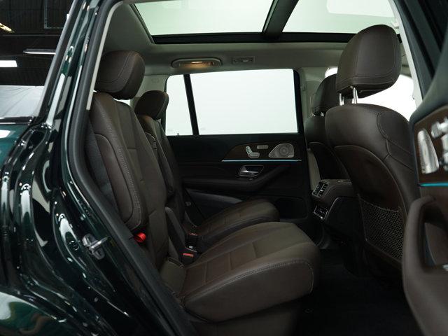 Photo of 2023 Black Mercedes-Benz GLS 450