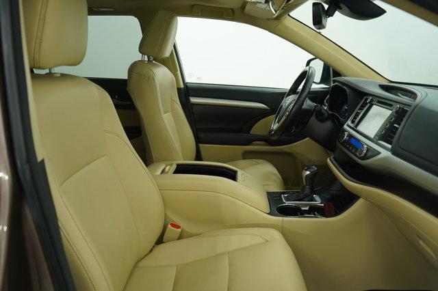 Photo of 2018  Toyota Highlander