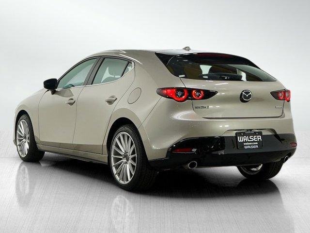 Photo of 2024 Platinum Quartz Metallic Mazda Mazda3