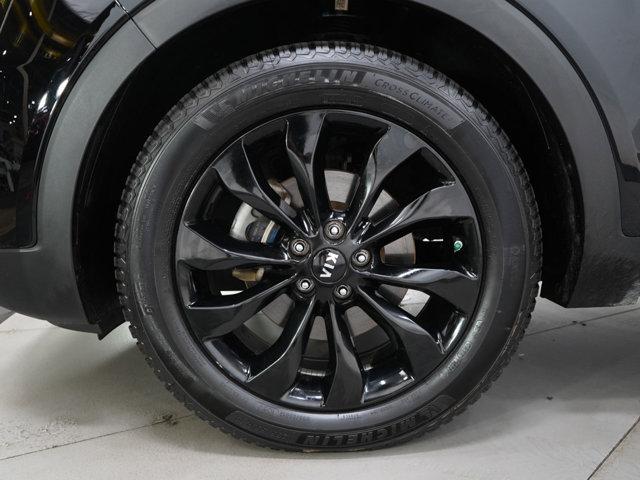 Photo of 2020 Ebony Black Kia Sorento