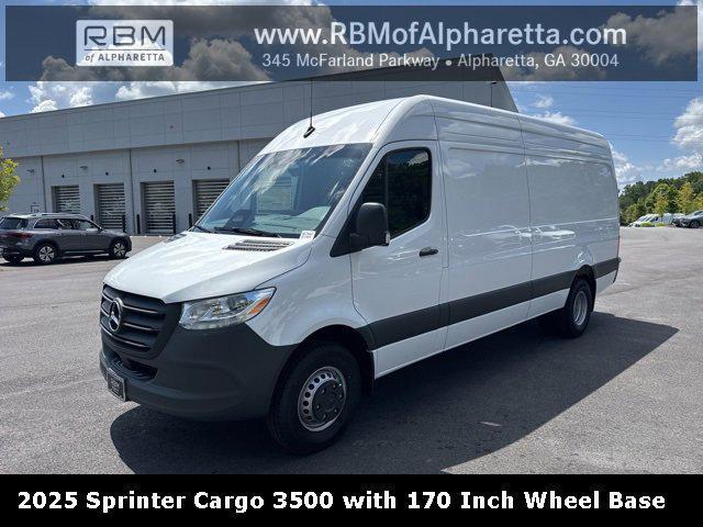 Photo of 2025 White Mercedes-Benz Sprinter 3500
