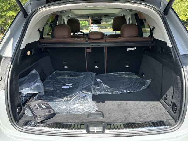Photo of 2025 Gray Mercedes-Benz GLE 350