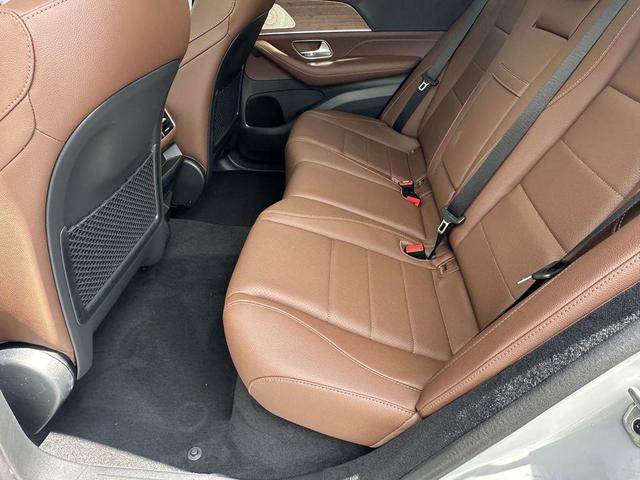 Photo of 2025 Gray Mercedes-Benz GLE 350