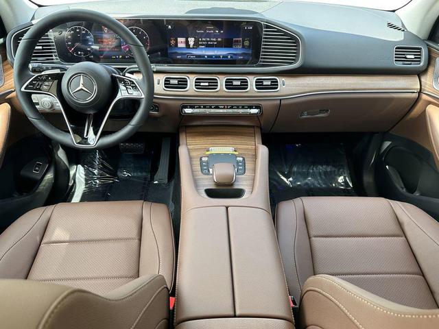 Photo of 2025 Gray Mercedes-Benz GLE 350