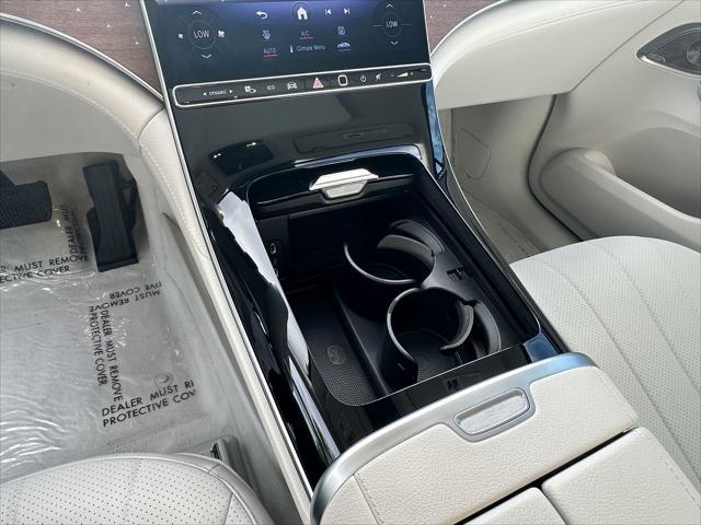 Photo of 2024 Polar White Mercedes-Benz EQE 350+