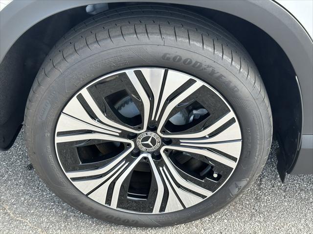 Photo of 2024 Polar White Mercedes-Benz EQE 350+