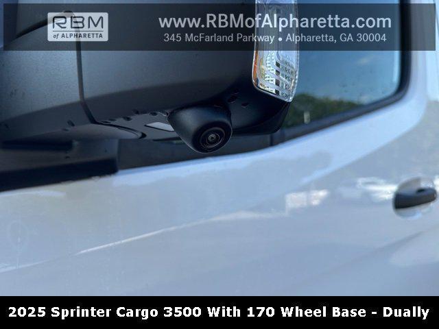 Photo of 2025 White Mercedes-Benz Sprinter 3500