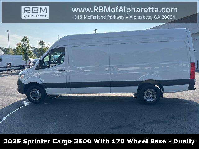 Photo of 2025 White Mercedes-Benz Sprinter 3500