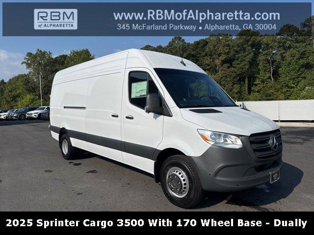 Photo of 2025 White Mercedes-Benz Sprinter 3500
