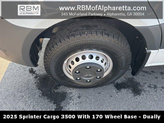 Photo of 2025 White Mercedes-Benz Sprinter 3500