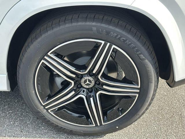 Photo of 2025 White Mercedes-Benz GLE 350