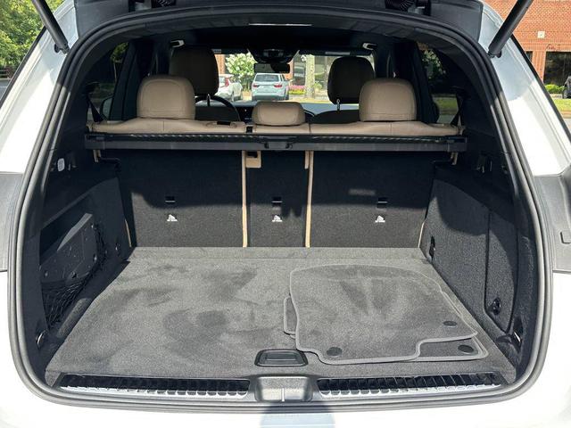 Photo of 2025 White Mercedes-Benz GLE 350