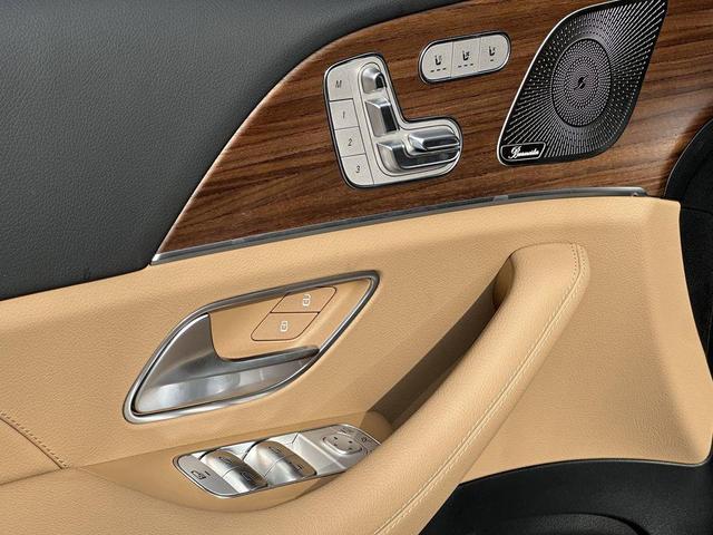 Photo of 2025 White Mercedes-Benz GLE 350