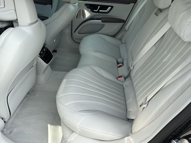 Photo of 2024 Black Mercedes-Benz EQS 450