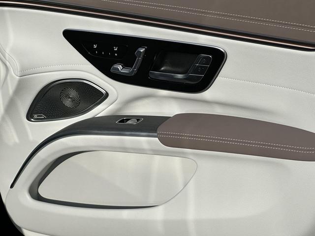 Photo of 2024 Black Mercedes-Benz EQS 450