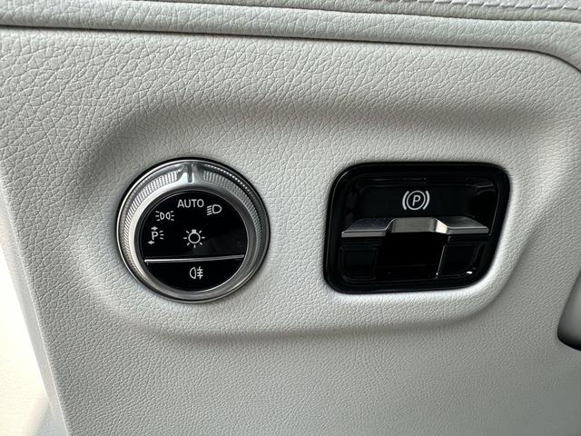 Photo of 2024 Black Mercedes-Benz EQS 450