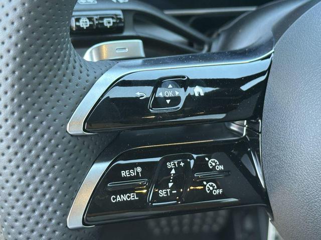 Photo of 2025 Black Mercedes-Benz GLC 350e