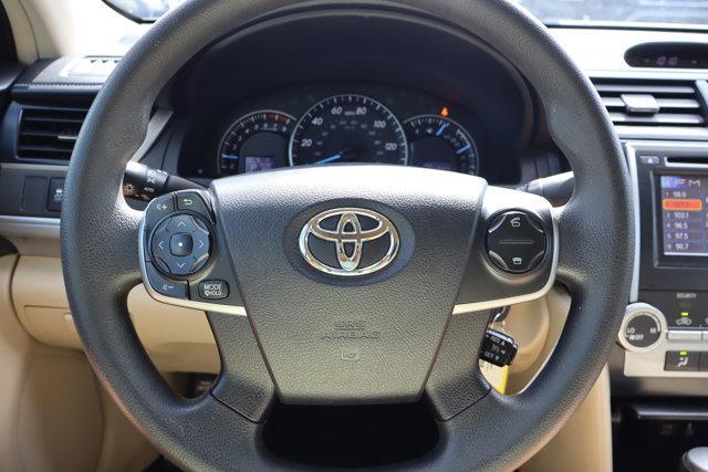 Photo of 2012 GOLD Toyota Camry