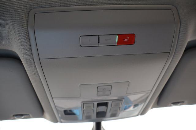 Photo of 2023 PLAT GRAY Volkswagen Atlas