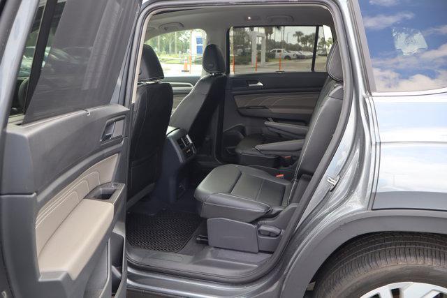 Photo of 2023 PLAT GRAY Volkswagen Atlas