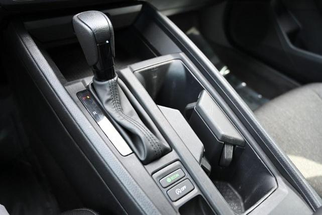 Photo of 2023 Platinum White Pearl Honda Accord