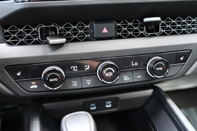 Photo of 2023 Platinum White Pearl Honda Accord