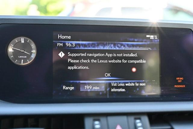 Photo of 2020 Eminent White Pearl Lexus ES 350
