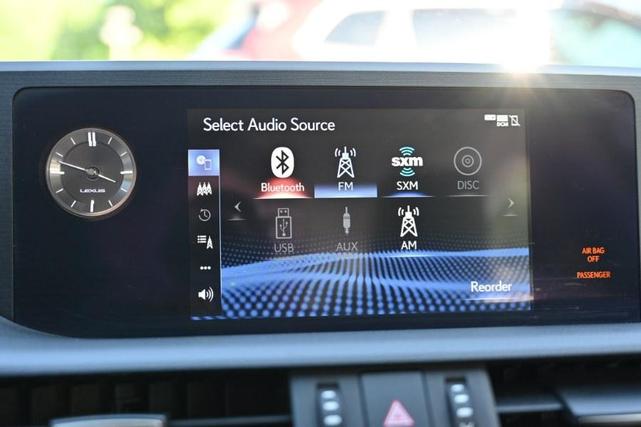 Photo of 2020 Eminent White Pearl Lexus ES 350