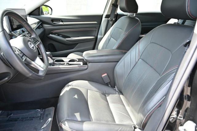 Photo of 2023 Super Black Nissan Altima