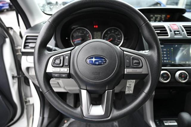 Photo of 2018 Crystal White Pearl Subaru Forester
