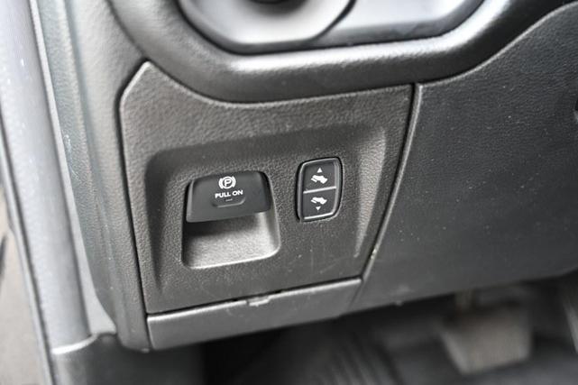 Photo of 2023 Diamond Black Crystal Pearlcoat RAM 1500