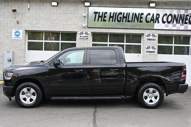Photo of 2023 Diamond Black Crystal Pearlcoat RAM 1500