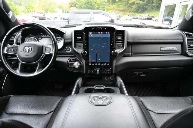 Photo of 2023 Diamond Black Crystal Pearlcoat RAM 1500