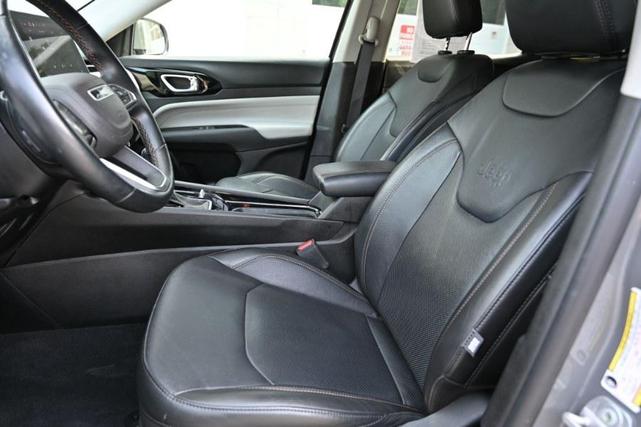 Photo of 2022 Sting-Gray Clearcoat Jeep Compass