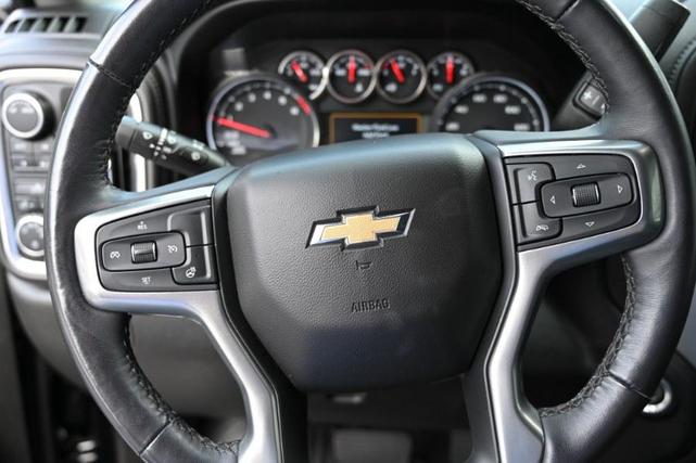 Photo of 2022 Black Chevrolet Silverado 1500