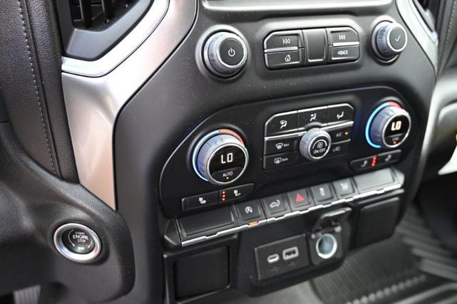 Photo of 2022 Black Chevrolet Silverado 1500