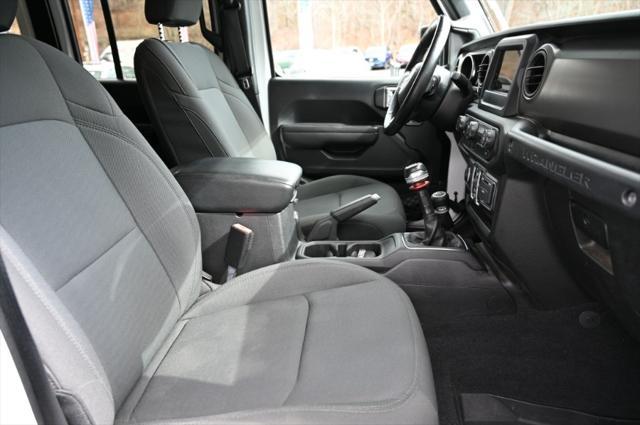 Photo of 2021 Bright White Clearcoat Jeep Wrangler Unlimited