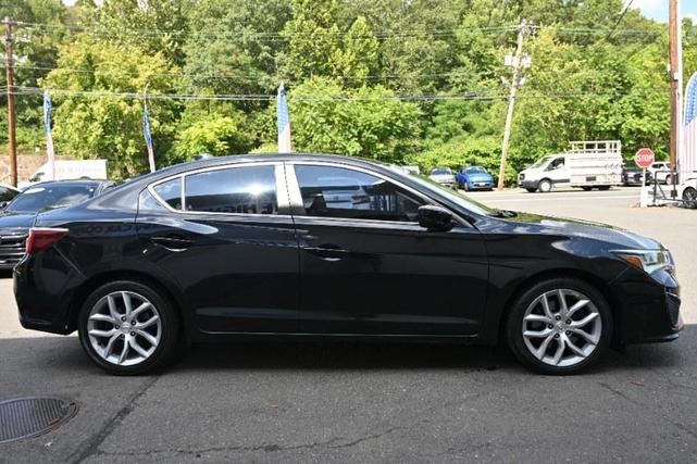 Photo of 2020 Majestic Black Pearl Acura ILX