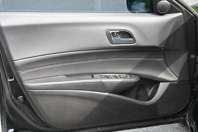Photo of 2020 Majestic Black Pearl Acura ILX